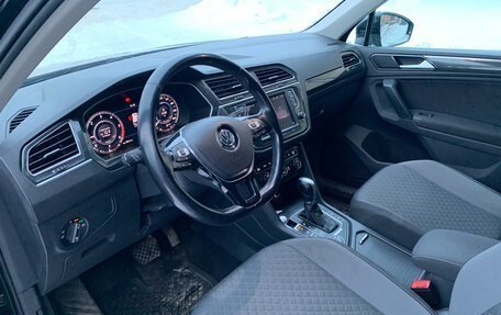 Volkswagen Tiguan II, 2017 год, 2 900 000 рублей, 4 фотография