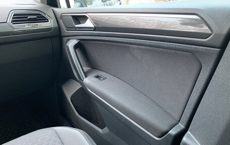 Volkswagen Tiguan II, 2017 год, 2 900 000 рублей, 15 фотография