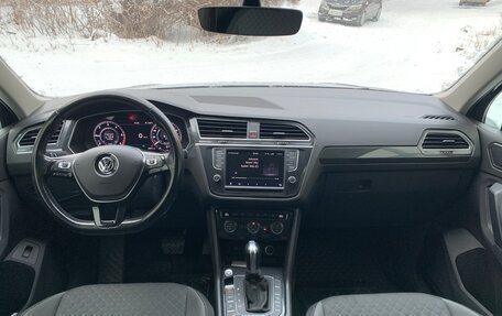 Volkswagen Tiguan II, 2017 год, 2 900 000 рублей, 19 фотография