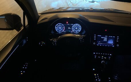 Volkswagen Tiguan II, 2017 год, 2 900 000 рублей, 21 фотография