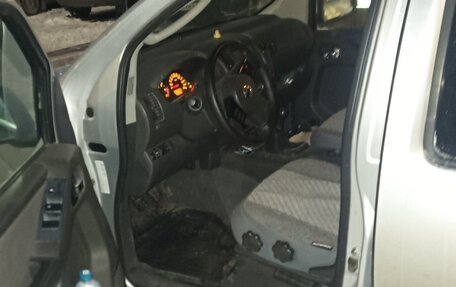 Nissan Navara (Frontier), 2007 год, 850 000 рублей, 6 фотография