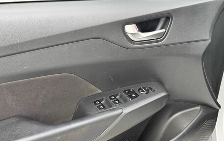 Hyundai Solaris II рестайлинг, 2021 год, 1 450 000 рублей, 7 фотография