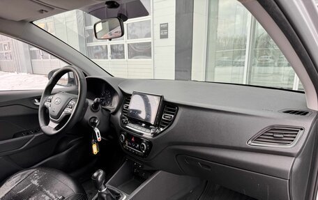 Hyundai Solaris II рестайлинг, 2021 год, 1 450 000 рублей, 26 фотография