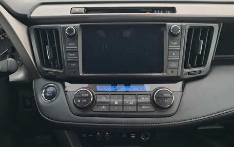 Toyota RAV4, 2019 год, 2 270 000 рублей, 18 фотография