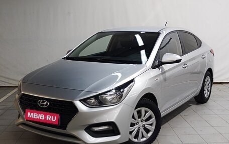 Hyundai Solaris II рестайлинг, 2018 год, 1 050 000 рублей, 1 фотография