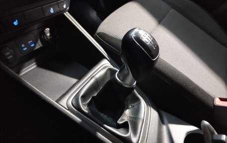 Hyundai Solaris II рестайлинг, 2018 год, 1 050 000 рублей, 13 фотография