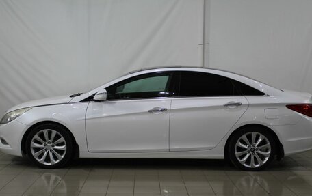 Hyundai Sonata VI, 2011 год, 995 000 рублей, 6 фотография