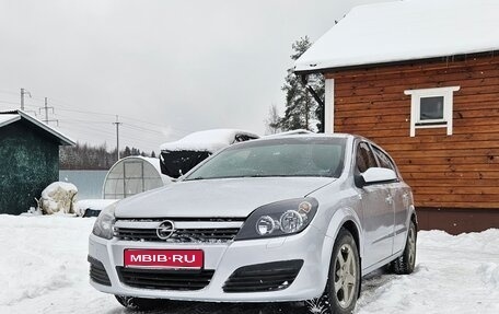 Opel Astra H, 2004 год, 305 000 рублей, 1 фотография