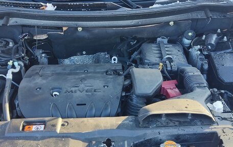 Mitsubishi Outlander III рестайлинг 3, 2014 год, 1 270 000 рублей, 9 фотография