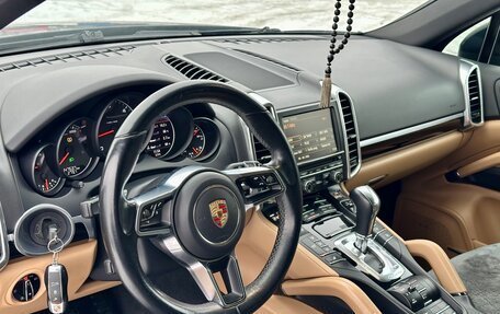 Porsche Cayenne III, 2015 год, 3 890 000 рублей, 19 фотография