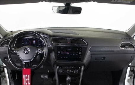 Volkswagen Tiguan II, 2017 год, 2 718 000 рублей, 15 фотография