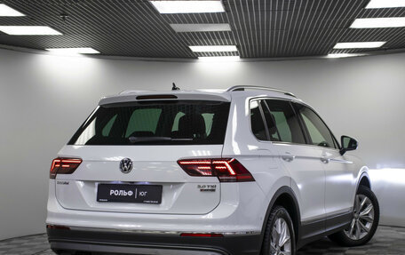 Volkswagen Tiguan II, 2017 год, 2 718 000 рублей, 25 фотография