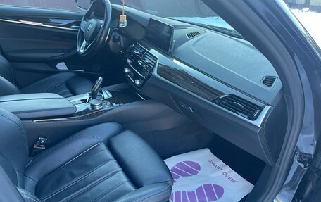 BMW 5 серия, 2019 год, 3 450 000 рублей, 11 фотография