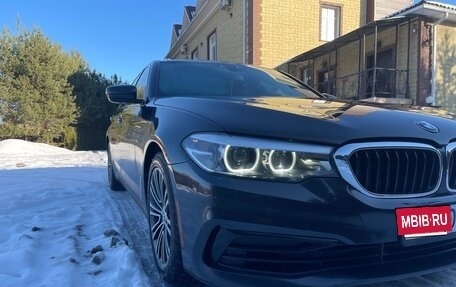 BMW 5 серия, 2019 год, 3 450 000 рублей, 3 фотография