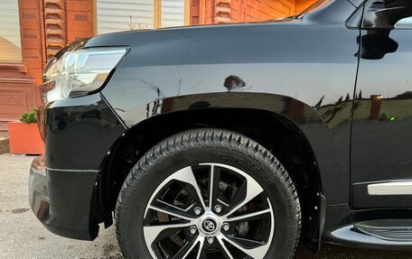 Toyota Land Cruiser 200, 2012 год, 4 000 000 рублей, 7 фотография