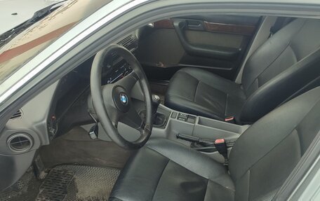 BMW 5 серия, 1989 год, 350 000 рублей, 8 фотография