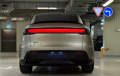 Tesla Model Y I, 2025 год, 10 500 000 рублей, 9 фотография