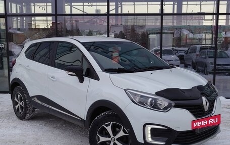 Renault Kaptur I рестайлинг, 2019 год, 1 650 000 рублей, 3 фотография