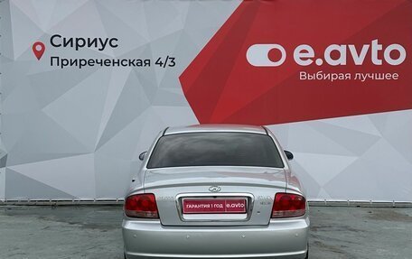 Hyundai Sonata IV рестайлинг, 2004 год, 590 000 рублей, 5 фотография
