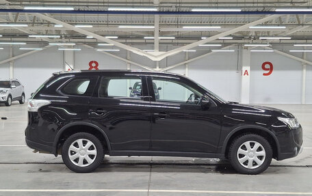 Mitsubishi Outlander III рестайлинг 3, 2014 год, 1 400 000 рублей, 5 фотография