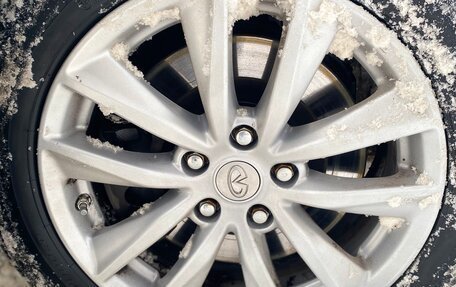 Infiniti Q50 I рестайлинг, 2015 год, 1 800 000 рублей, 10 фотография