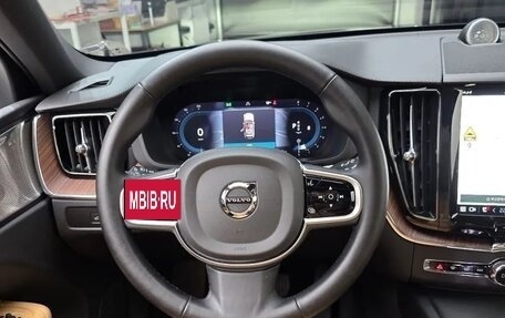 Volvo XC60 II, 2025 год, 5 980 000 рублей, 15 фотография