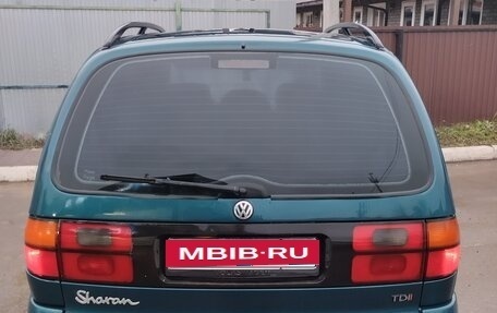 Volkswagen Sharan I рестайлинг, 1997 год, 290 000 рублей, 4 фотография