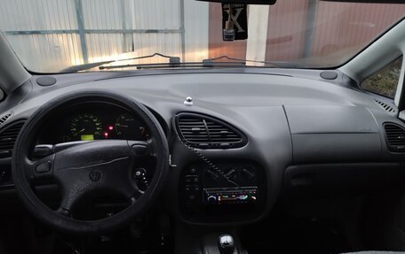 Volkswagen Sharan I рестайлинг, 1997 год, 290 000 рублей, 13 фотография