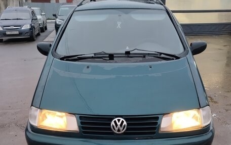 Volkswagen Sharan I рестайлинг, 1997 год, 290 000 рублей, 8 фотография