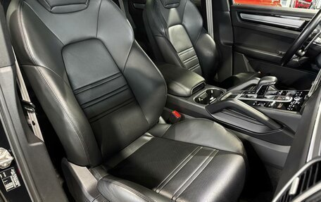 Porsche Cayenne III, 2022 год, 10 000 000 рублей, 27 фотография