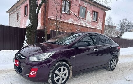 Hyundai Solaris II рестайлинг, 2012 год, 765 000 рублей, 1 фотография