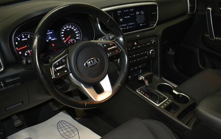 KIA Sportage IV рестайлинг, 2021 год, 2 499 000 рублей, 8 фотография