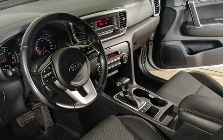 KIA Sportage IV рестайлинг, 2018 год, 2 349 000 рублей, 8 фотография