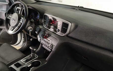 KIA Sportage IV рестайлинг, 2018 год, 2 349 000 рублей, 9 фотография