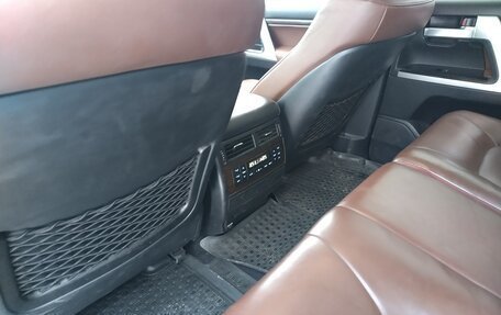 Toyota Land Cruiser 200, 2017 год, 5 200 000 рублей, 9 фотография