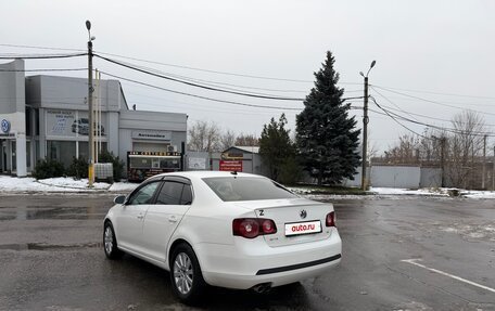 Volkswagen Jetta VI, 2009 год, 700 000 рублей, 5 фотография