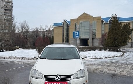 Volkswagen Jetta VI, 2009 год, 700 000 рублей, 3 фотография
