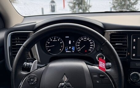 Mitsubishi Outlander III рестайлинг 3, 2018 год, 2 650 000 рублей, 21 фотография