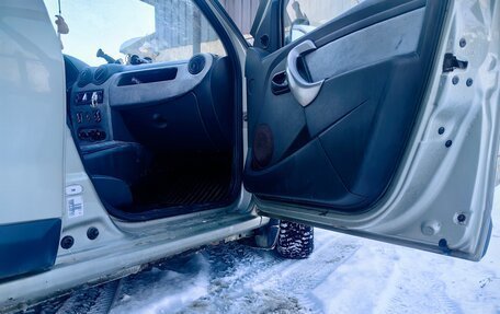 Renault Sandero I, 2013 год, 450 000 рублей, 11 фотография