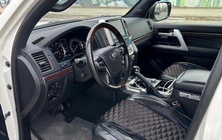 Toyota Land Cruiser 200, 2018 год, 7 300 000 рублей, 5 фотография