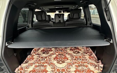 Toyota Land Cruiser 200, 2018 год, 7 300 000 рублей, 8 фотография