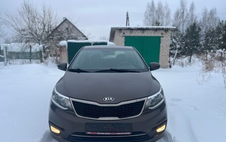 KIA Rio III рестайлинг, 2015 год, 835 000 рублей, 2 фотография