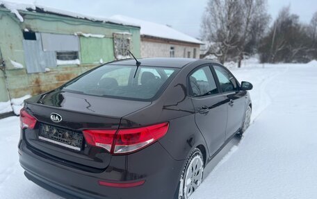 KIA Rio III рестайлинг, 2015 год, 835 000 рублей, 9 фотография