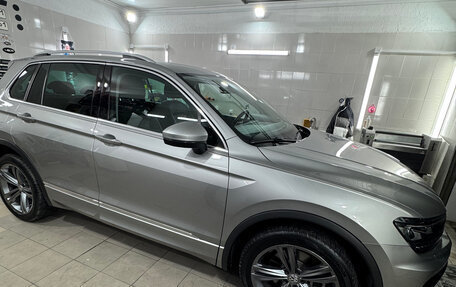 Volkswagen Tiguan II, 2018 год, 3 400 000 рублей, 6 фотография