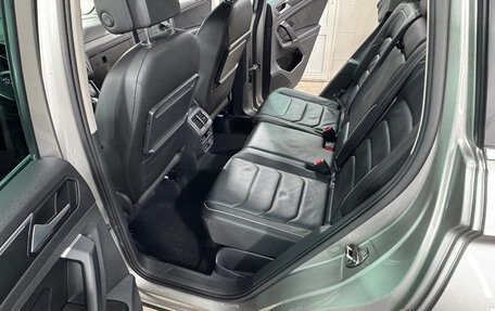 Volkswagen Tiguan II, 2018 год, 3 400 000 рублей, 16 фотография