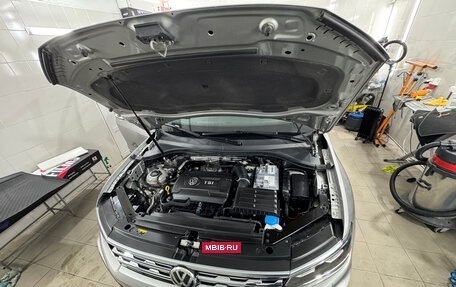 Volkswagen Tiguan II, 2018 год, 3 400 000 рублей, 12 фотография