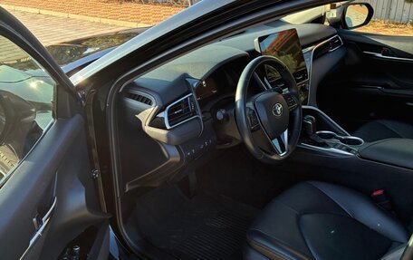 Toyota Camry, 2023 год, 3 600 000 рублей, 5 фотография