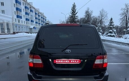 Toyota Land Cruiser 100 рестайлинг 2, 2007 год, 2 350 000 рублей, 6 фотография