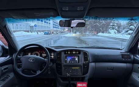 Toyota Land Cruiser 100 рестайлинг 2, 2007 год, 2 350 000 рублей, 12 фотография