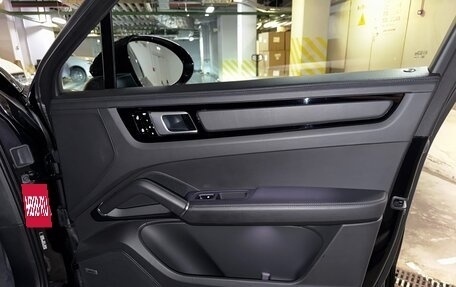 Porsche Cayenne III, 2021 год, 10 590 000 рублей, 11 фотография